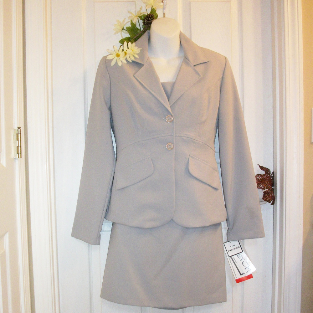 ❄️HP❄️Breakin' Loose 7/8 Skirt Set 3 Pc Gray NWT